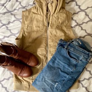 Mountain Khakis Vest Faux Fur Linkng & Hood Medium